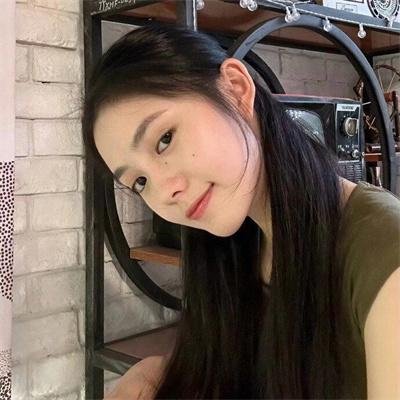 比基尼琼斯和爱的圣殿